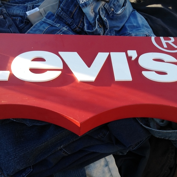 Vintage Levis bat wing sign - Picture 4 of 8